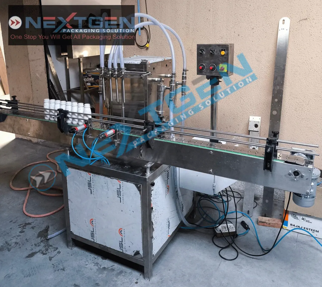 Manufacturer of liquid filling machine